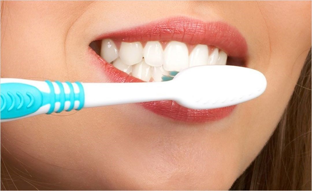 Отбеливание зубов зубными пастами